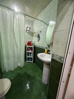 Satılır köhnə tikili 3 otaqlı 80 m², 28 May m.-9 Satılır köhnə tikili 3 otaqlı 80 m², 28 May m.-9