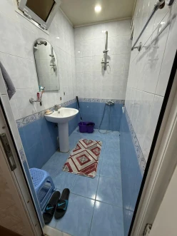 İcarə köhnə tikili 4 otaqlı 120 m²,  İnşaatçılar m.-15