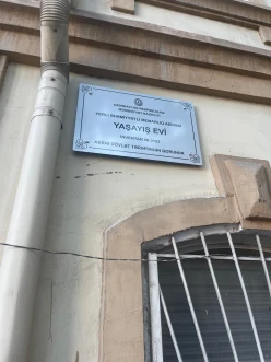 Satılır köhnə tikili 3 otaqlı 80 m², 28 May m.-2 Satılır köhnə tikili 3 otaqlı 80 m², 28 May m.-2