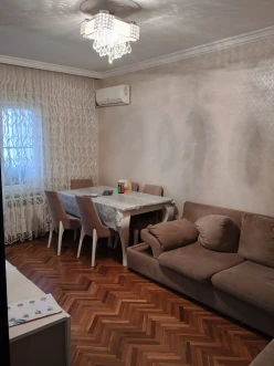 İcarə yeni tikili 2 otaqlı 85 m²,  İnşaatçılar m.-4