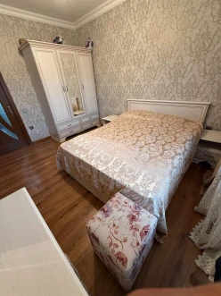 İcarə köhnə tikili 4 otaqlı 120 m²,  İnşaatçılar m.-8