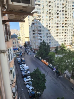 Satılır yeni tikili 3 otaqlı 130 m², İnşaatçılar m.-17