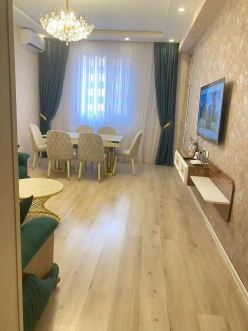 Satılır yeni tikili 2 otaqlı 72 m², Əhmədli m.-4