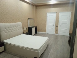 Satılır yeni tikili 3 otaqlı 178 m²,  Yasamal-9