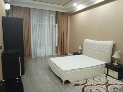 Satılır yeni tikili 3 otaqlı 178 m²,  Yasamal-8