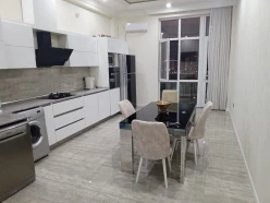 Satılır yeni tikili 3 otaqlı 178 m²,  Yasamal-13