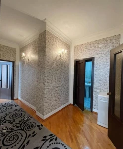 Satılır yeni tikili 3 otaqlı 118 m², İnşaatçılar m.-4