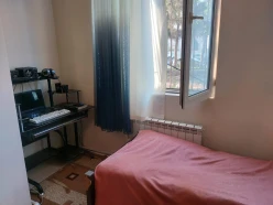 Satılır köhnə tikili 2 otaqlı 44 m², Əhmədli m.-5
