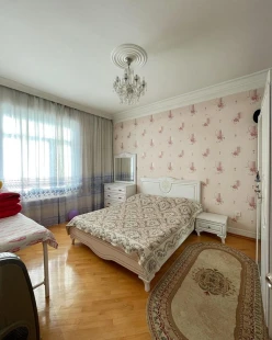 Satılır yeni tikili 3 otaqlı 118 m², İnşaatçılar m.-6