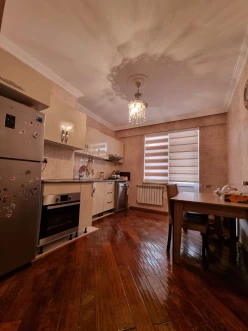 Satılır yeni tikili 3 otaqlı 107 m², İnşaatçılar m.-6