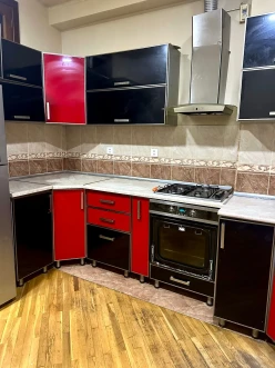 Satılır yeni tikili 3 otaqlı 93 m², İnşaatçılar m.-13