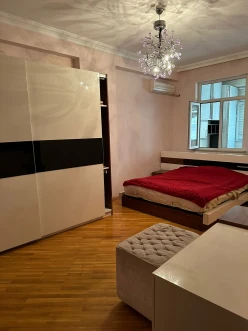 Satılır yeni tikili 3 otaqlı 93 m², İnşaatçılar m.-9