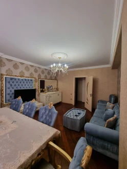 Satılır yeni tikili 3 otaqlı 107 m², İnşaatçılar m.