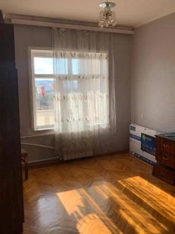 Satılır köhnə tikili 4 otaqlı 100 m², İnşaatçılar m.-8