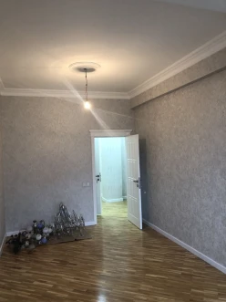 Satılır yeni tikili 3 otaqlı 120 m², 8 Noyabr m.-4