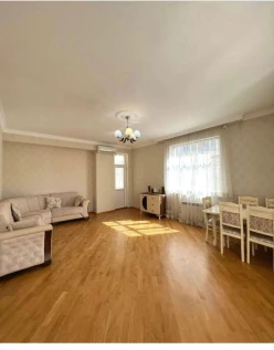 Satılır yeni tikili 2 otaqlı 100 m², İnşaatçılar m.-9