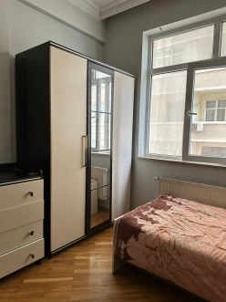 Satılır yeni tikili 3 otaqlı 93 m², İnşaatçılar m.-4