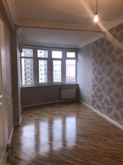 Satılır yeni tikili 3 otaqlı 120 m², 8 Noyabr m.-2