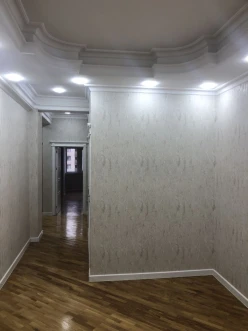 Satılır yeni tikili 3 otaqlı 120 m², 8 Noyabr m.-11