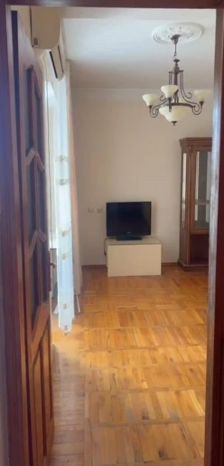 İcarə köhnə tikili 2 otaqlı 60 m², Cəfər Cabbarlı m.-8