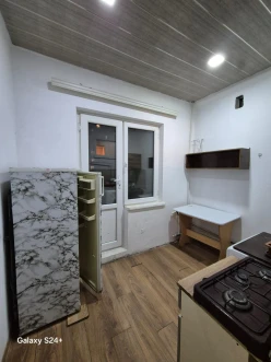 İcarə köhnə tikili 2 otaqlı 60 m², İnşaatçılar m.-5