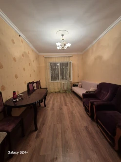 İcarə köhnə tikili 2 otaqlı 60 m², İnşaatçılar m.-6