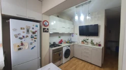 Satılır köhnə tikili 3 otaqlı 90 m², Memar Əcəmi m.-7