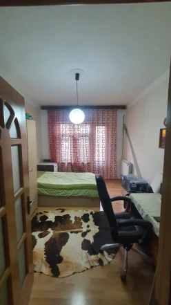 Satılır köhnə tikili 3 otaqlı 90 m², Memar Əcəmi m.-5