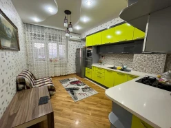 Satılır yeni tikili 3 otaqlı 105 m², Yasamal r.-8