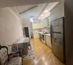 Satılır yeni tikili 3 otaqlı 130 m², Nəriman Nərimanov m.-13