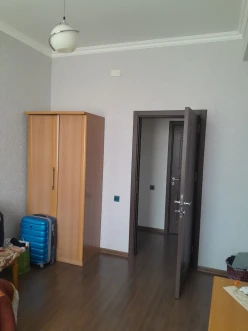 Satılır yeni tikili 3 otaqlı 75 m², İnşaatçılar m.-21 Satılır yeni tikili 3 otaqlı 75 m², İnşaatçılar m.-21