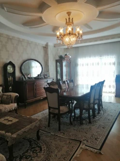 Satılır yeni tikili 4 otaqlı 180 m², Yasamal r.-3