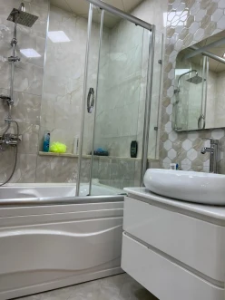 Satılır yeni tikili 4 otaqlı 140 m², Yasamal r.-7