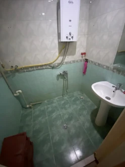 İcarə köhnə tikili 3 otaqlı 65 m², Nəriman Nərimanov m.-6