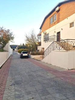 İcarə ofis 8 otaqlı 450 m²,  Səbail-3