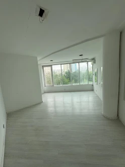 İcarə ofis 3 otaqlı 110 m²,  28 May m.-2