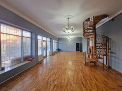 İcarə ofis 8 otaqlı 450 m²,  Səbail-13