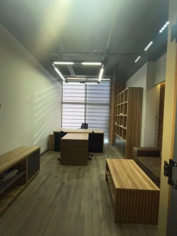 İcarə ofis 8 otaqlı 350 m²,  Nəriman Nərimanov m.-14