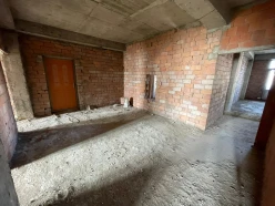 Satılır yeni tikili 3 otaqlı 135 m², İnşaatçılar m.-3 Satılır yeni tikili 3 otaqlı 135 m², İnşaatçılar m.-3