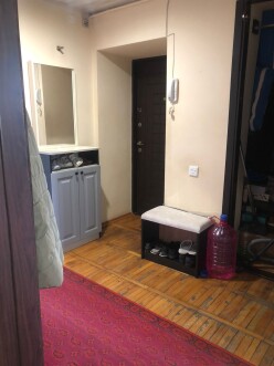 Satılır köhnə tikili 2 otaqlı 82 m²,  Əhmədli m.-2