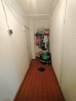 Satılır köhnə tikili 1 otaqlı 32 m², Sumqayıt-8 Satılır köhnə tikili 1 otaqlı 32 m², Sumqayıt-8