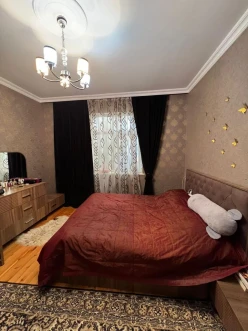 Satılır ev/villa 3 otaqlı 90 m², Azadlıq prospekti m.-11