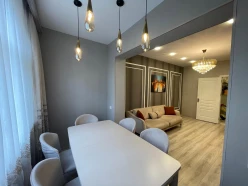 Satılır köhnə tikili 2 otaqlı 60 m²,  İnşaatçılar m.-7