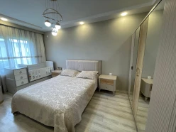 Satılır köhnə tikili 2 otaqlı 60 m²,  İnşaatçılar m.-15