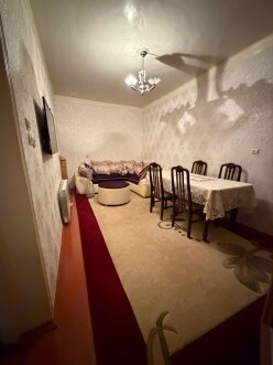 Satılır ev/villa 4 otaqlı 180 m²,  İnşaatçılar m.-3