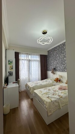 Satılır yeni tikili 4 otaqlı 121 m²,  İnşaatçılar m.-14