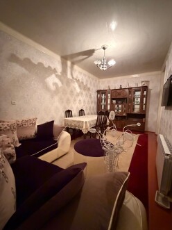 Satılır ev/villa 4 otaqlı 180 m²,  İnşaatçılar m.-2
