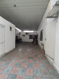 Satılır ev/villa 4 otaqlı 180 m²,  İnşaatçılar m.-14