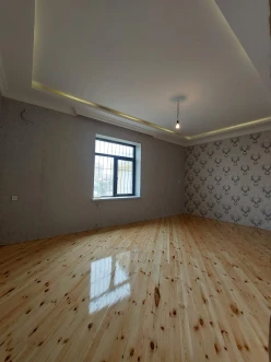 Satılır ev/villa 4 otaqlı 110 m², İnşaatçılar m.-23