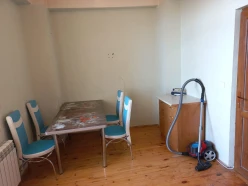 İcarə yeni tikili 2 otaqlı 90 m², Yasamal r.-12